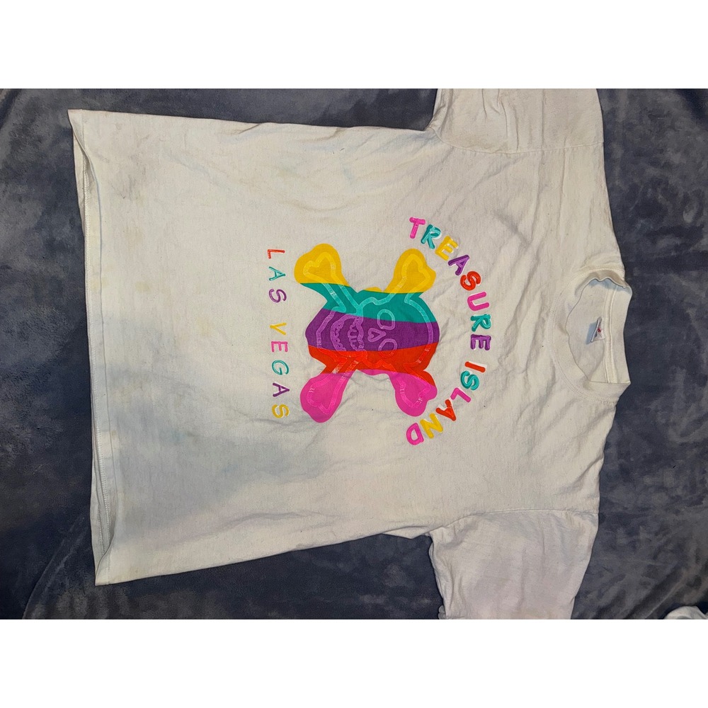 Vintage Jerzees Treasure Island Las Vegas Rainbow Puff Print Skull T-Shirt L